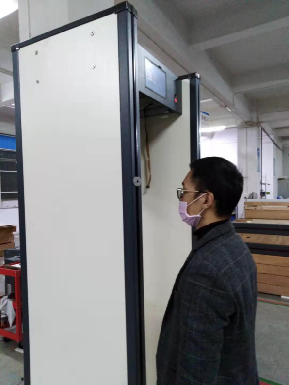 1582253723476929.png 液晶式红外测温检测门ZX(新)15.png